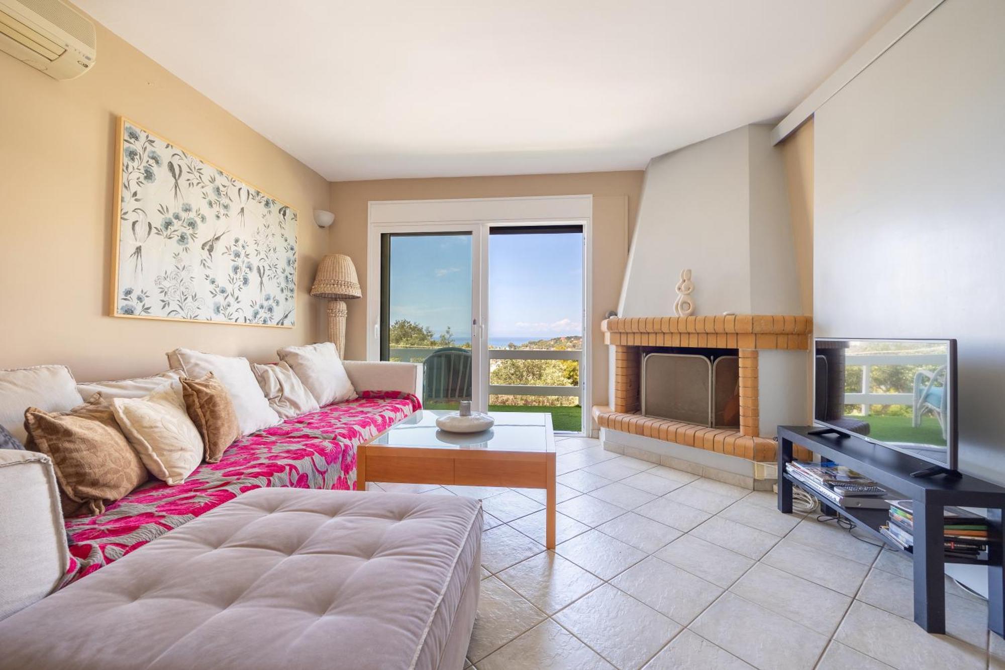 Beachside Apartment